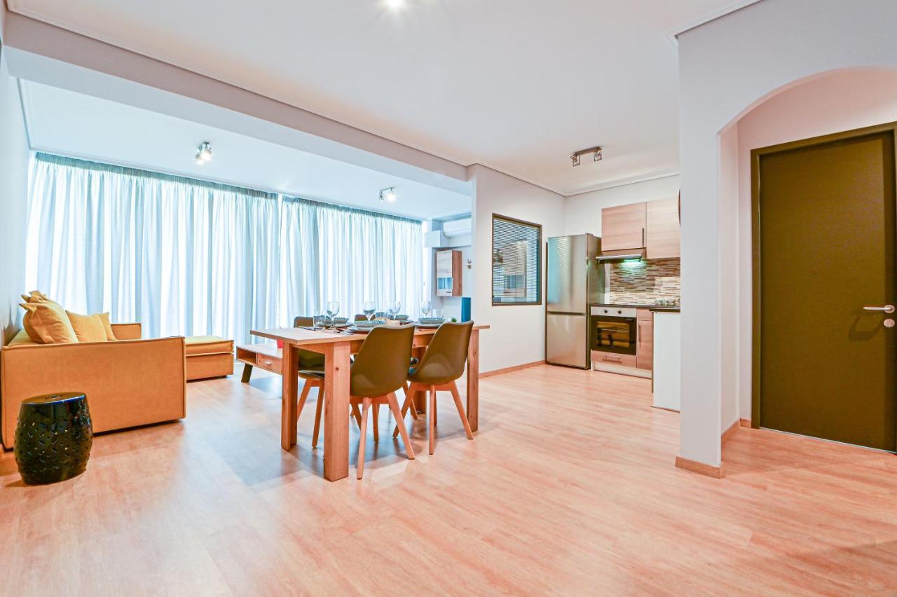 Cozy Apartment Located On The Piraeus Port Area Bagian luar foto