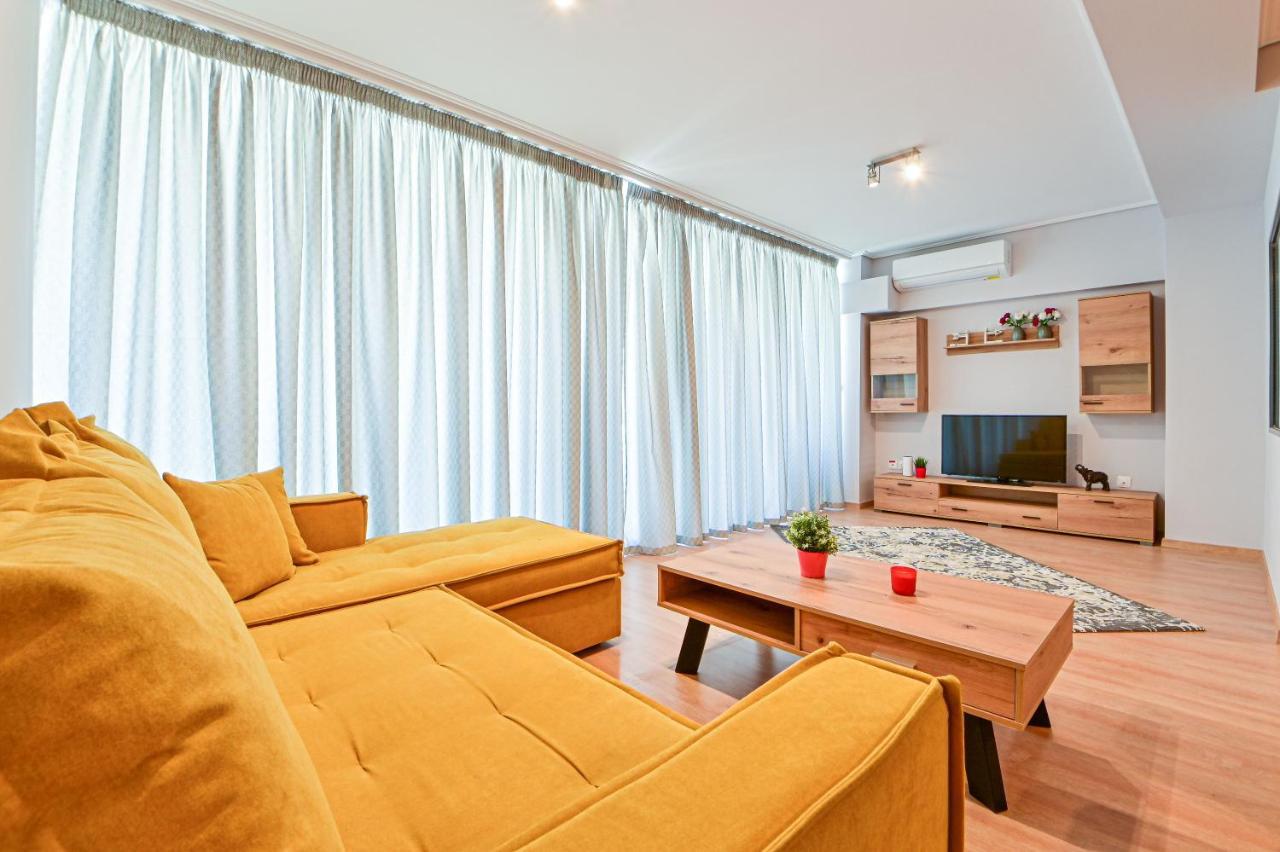 Cozy Apartment Located On The Piraeus Port Area Bagian luar foto
